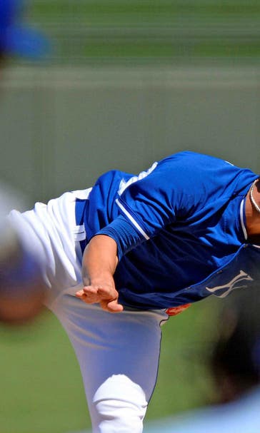 Shields spectacular on mound, but Royals fall to Cubs 6-5